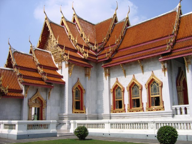 22002
