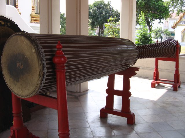 22009